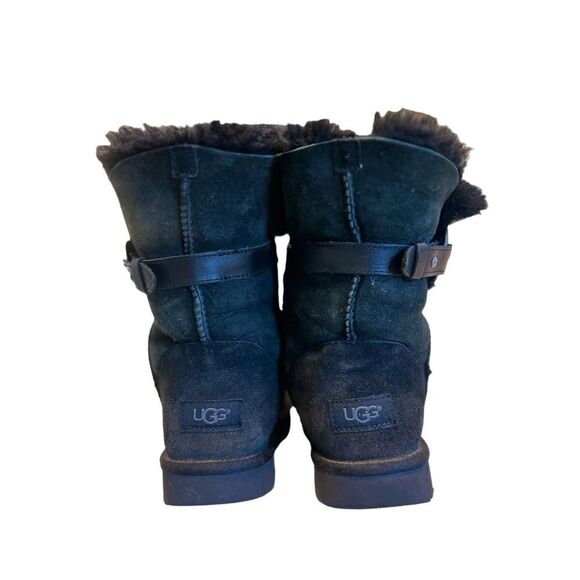 Ugg Nash Genuine Suede Pull On Round Toe Buckle Detail Winter Snow Boots Shoes 7 - Picture 2 of 8